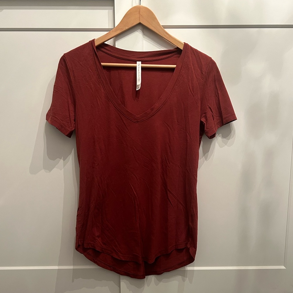 Babaton Crew Neck T-shirt